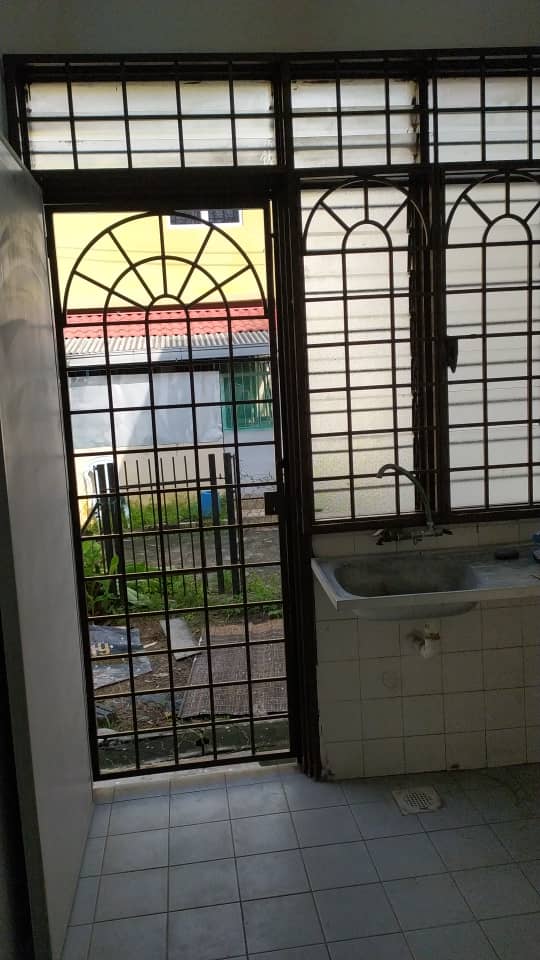 Taman Putra Perdana Puchong 2 Storey House Rental - photo 6