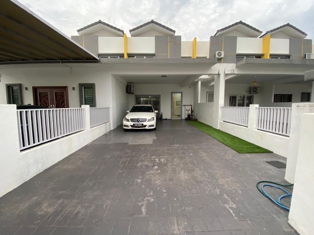 Below MV Fully Furnished Ceri Hillpark Puncak Alam - photo 2