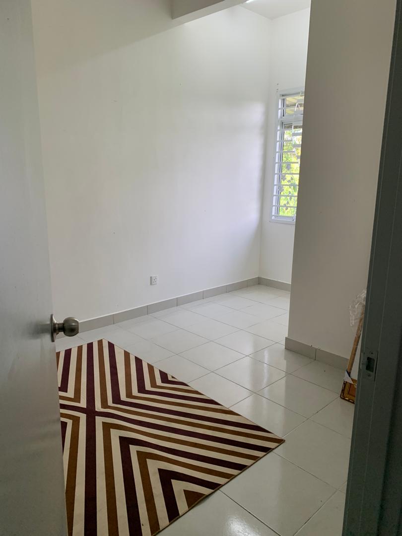 Rumah Sewa Banting Condition Baik Kemasukan June - photo 5