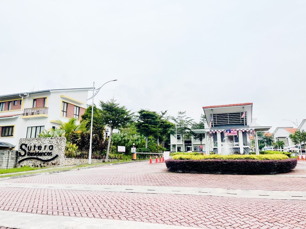 Semi D FULLY FURNISHED Sutera Residences - photo 8