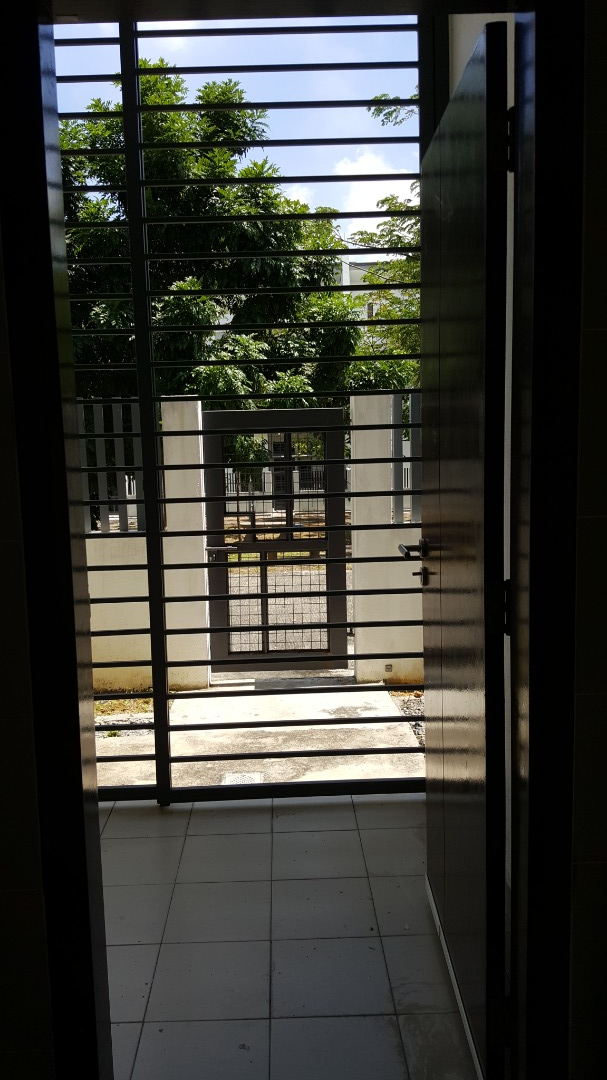 DOUBLE STOREY HOUSE AT LAMAN GLENMARIE SHAH ALAM - photo 5