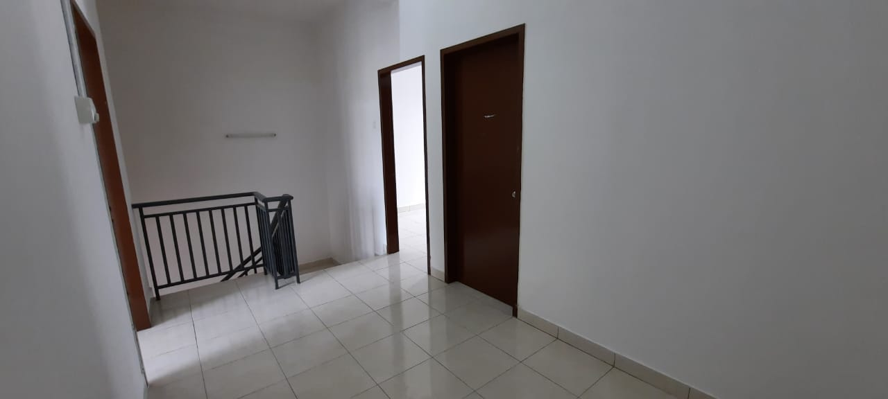 2 STOREY MERANTI BANDAR HILLPARK PUNCAK ALAM - photo 6