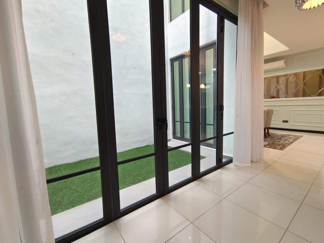 3 storey superlink FREEHOLD setia alam 50 unit - photo 6