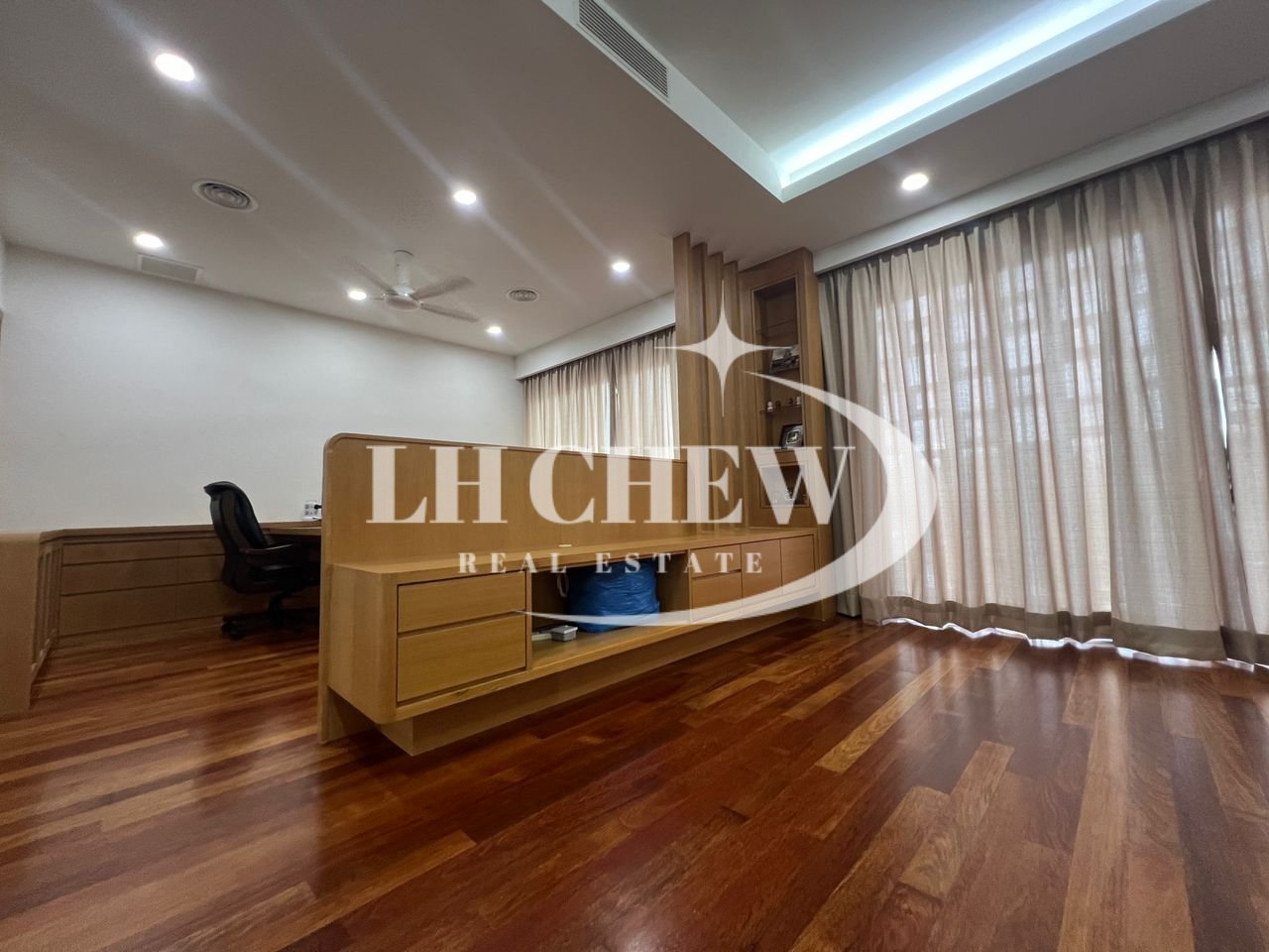2 Storey Bungalow Pulau Tikus Jesselton - photo 3