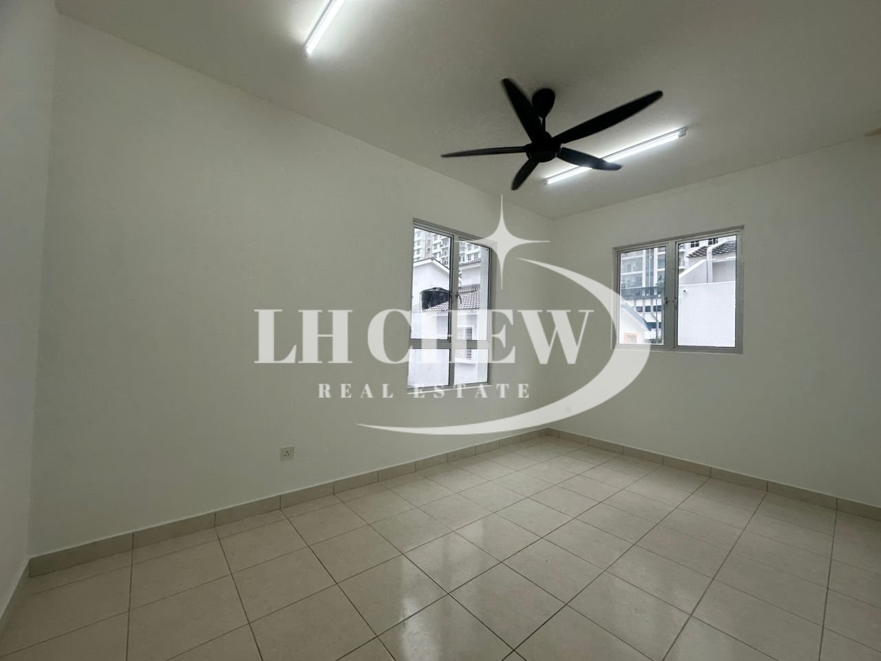 3 Storey Terrace Sungai Ara Bougainvilea Indah - photo 6