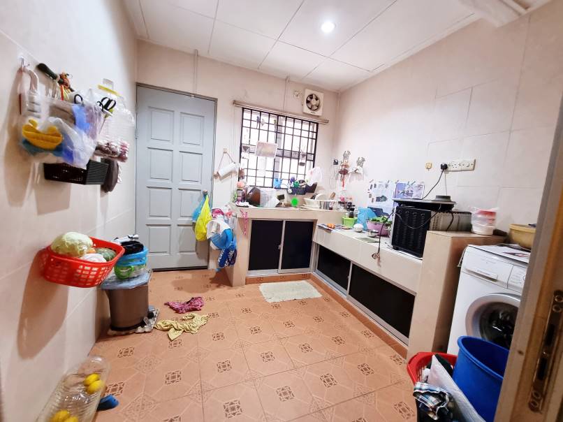 2 Story Desa Bukit Indah Sungai Buloh - photo 4