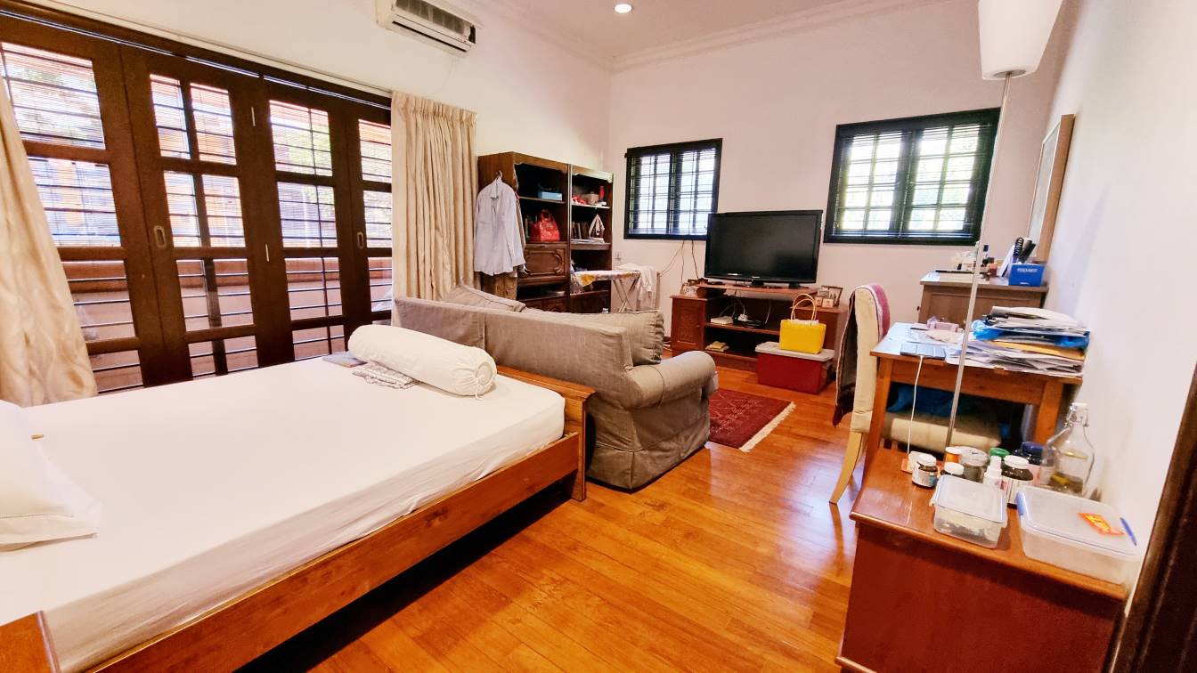 Corner Bungalow Jalan Gurney Semarak Kuala Lumpur - photo 11