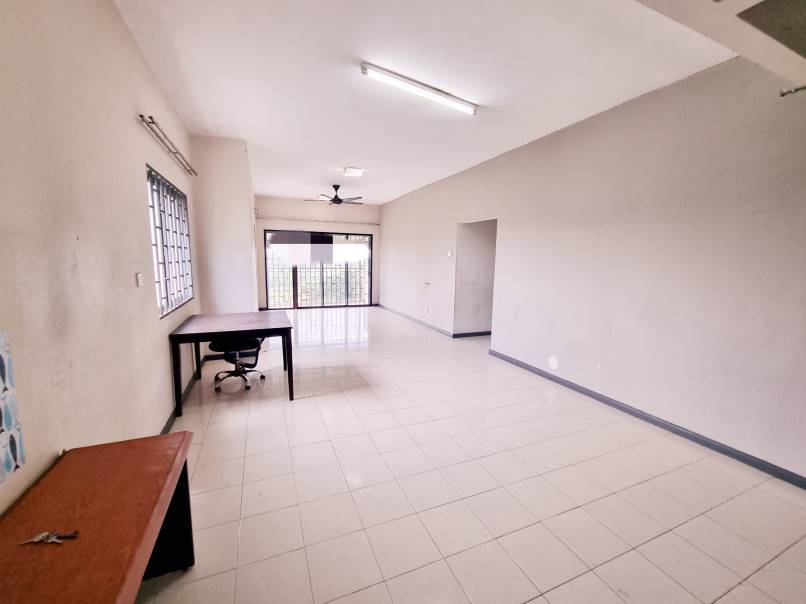 Corner Lot Puri Aiyu Condo Seksyen 22 Shah Alam - photo 2