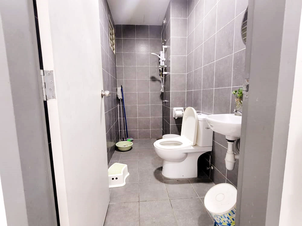 Good Condition V Residensi 2 Seksyen 22 Shah Alam - photo 8