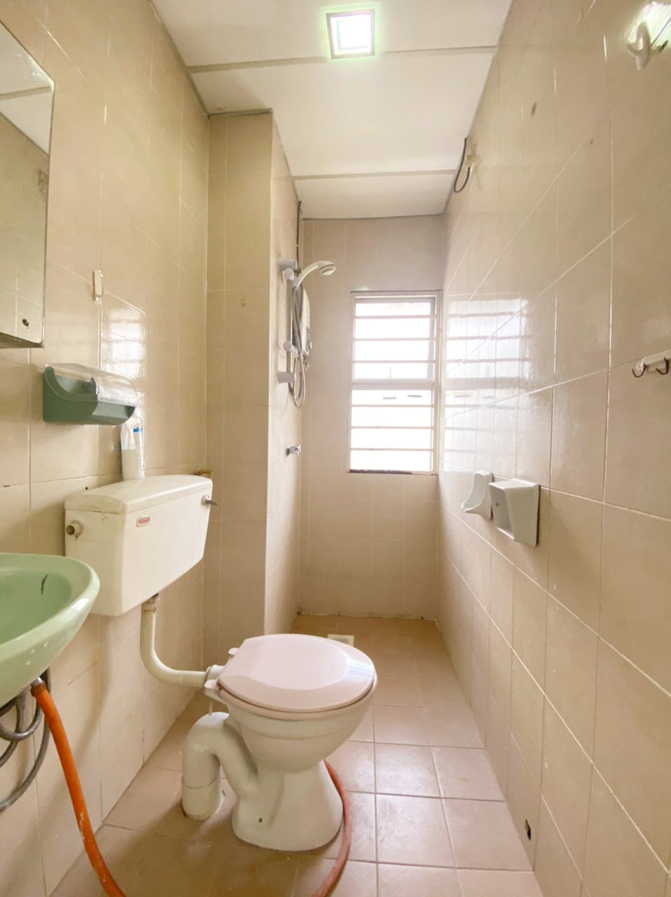 Apartment Dataran Otomobil Seksyen 15 by Allen - photo 6
