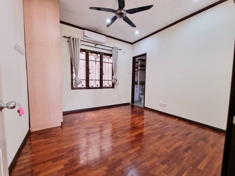 Corner 2 Story Bukit Jelutong by Allen - photo 5
