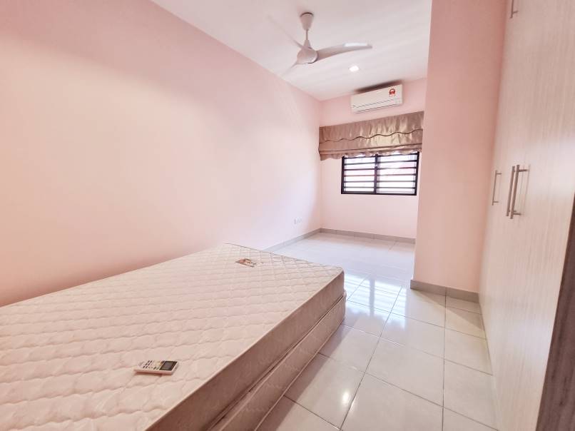 End Lot Aman Putri 2A Sungai Buloh - photo 6