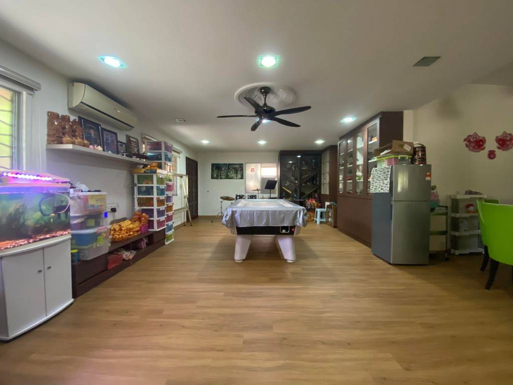 SA2207 1031 Corner House Denai Alam by Emily - photo 2