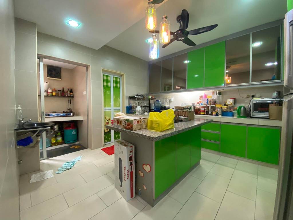 SA2207 1031 Corner House Denai Alam by Emily - photo 3