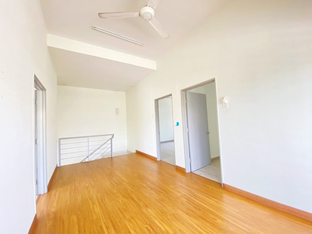 2 Sty Corner Bandar Seri Coalfields Bromelia - photo 11