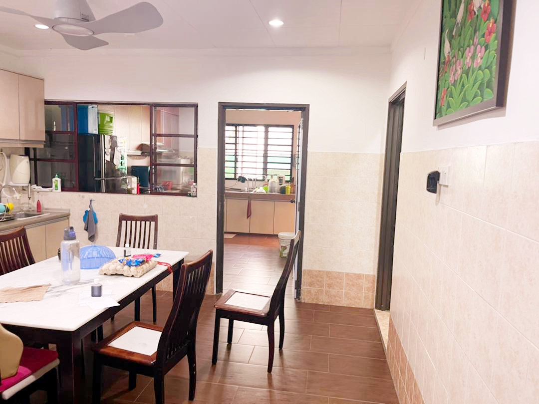 2 Sty Bukit Jelutong Jln Adang - photo 3