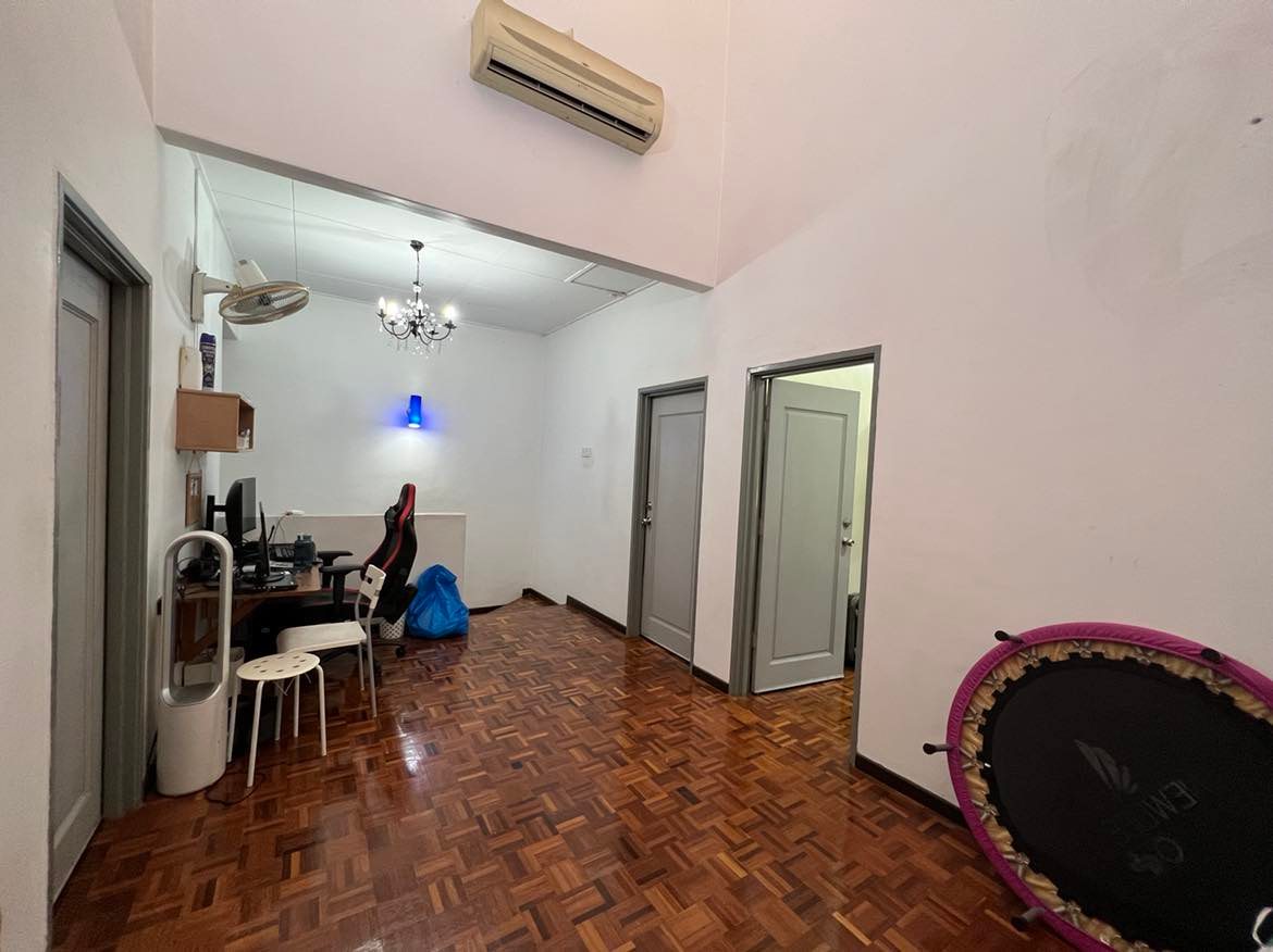 Jln Anggerik Tainia, Kota Kemuning - photo 10