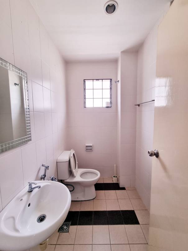 2 Story Sunway Kayangan Seksyen U9 Shah Alam - photo 11