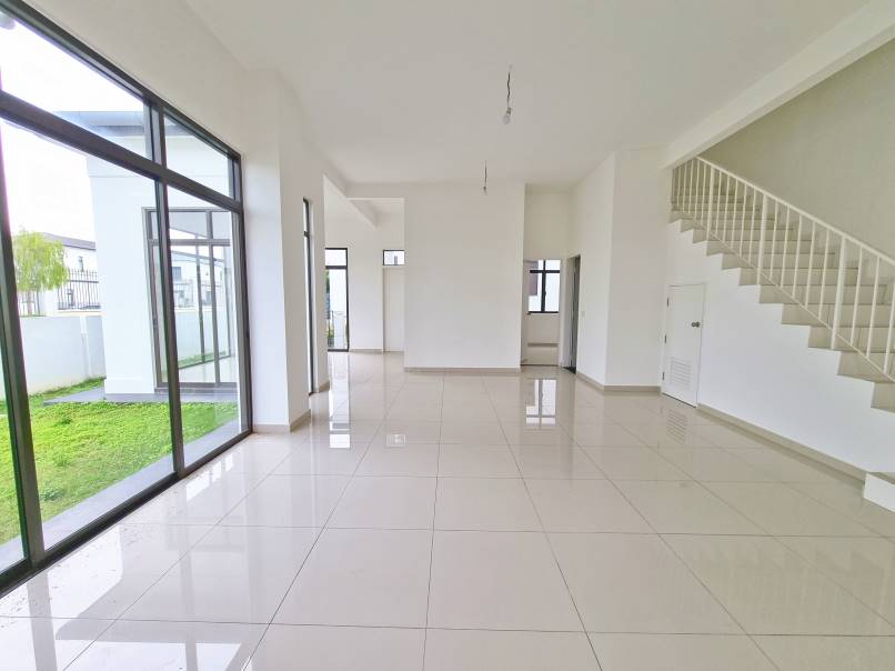End Lot 2 Story Avenham Type B by Benson - photo 2