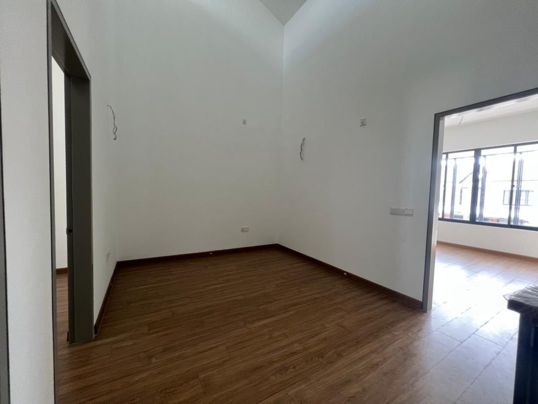 Freehold Elmina Green 20 X 70 Denai Alam by Lucas - photo 4