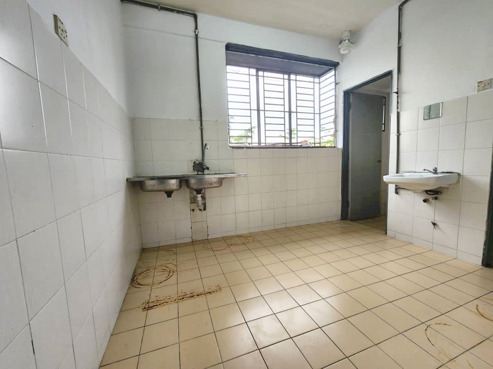 Pangsapuri Ken Rimba Seksyen 16 Shah Alam - photo 5