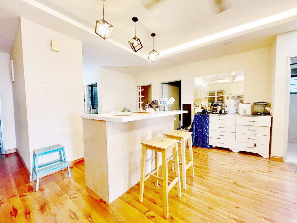 SA2211 1572 Renovated Alami Residensi by Celia - photo 2