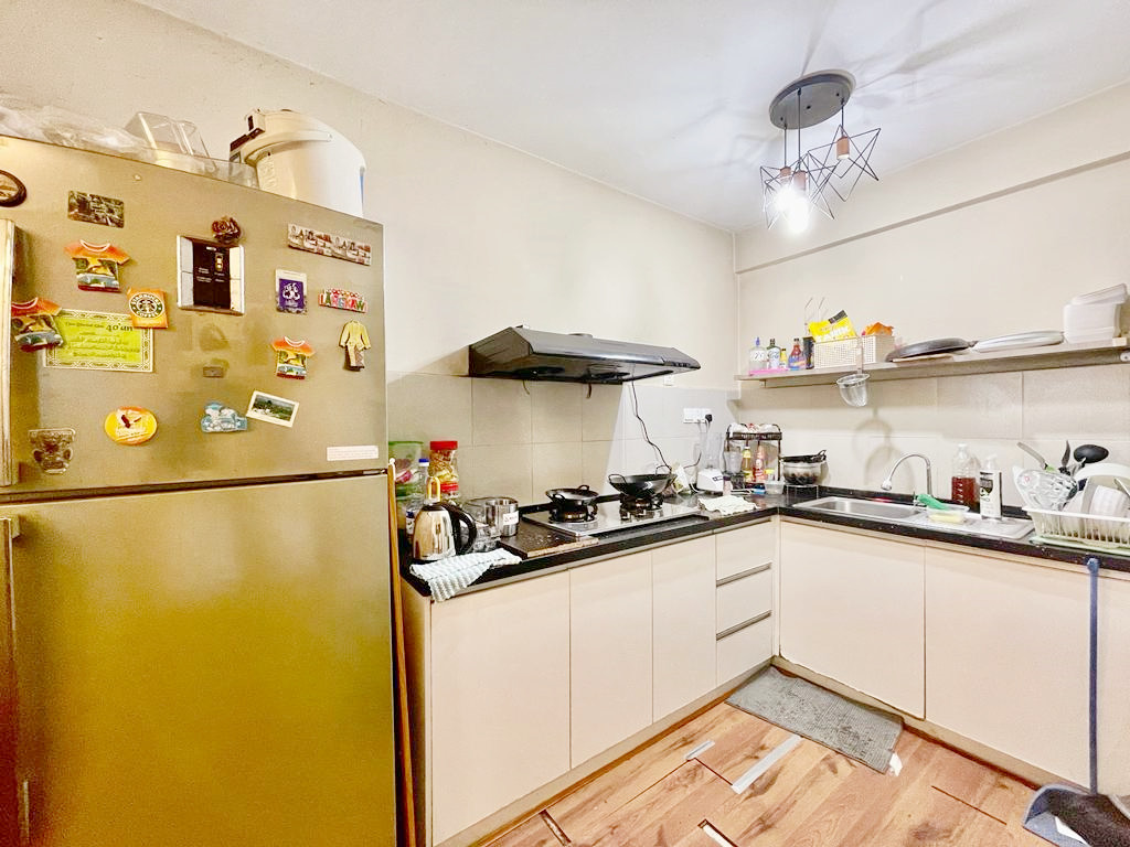 SA2211 1572 Renovated Alami Residensi by Celia - photo 3