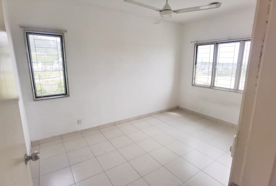 Seri Baiduri Apartment Setia Alam - photo 3