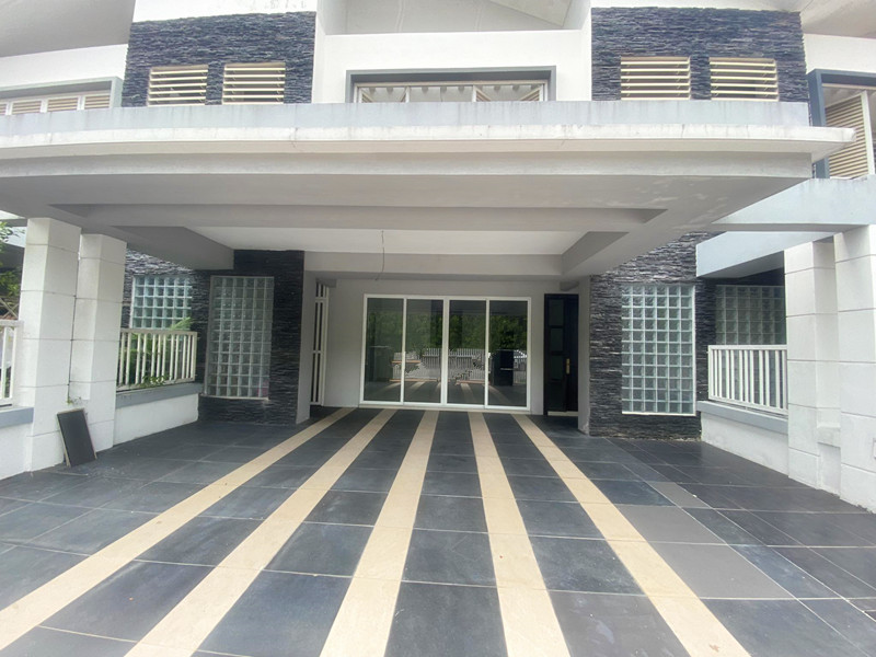 Temasya Suria House Glenmarie by Emily - photo 2