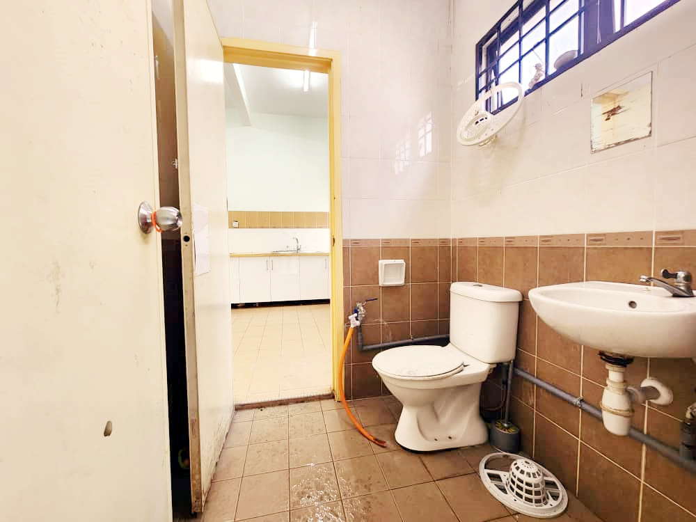 Nice 2sty Jalan Kristal Seksyen 7 Shah Alam - photo 13