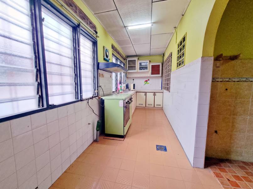 SA2310 2631 Corner 2 Sty Seksyen 24 Shah Alam by Allen - photo 9