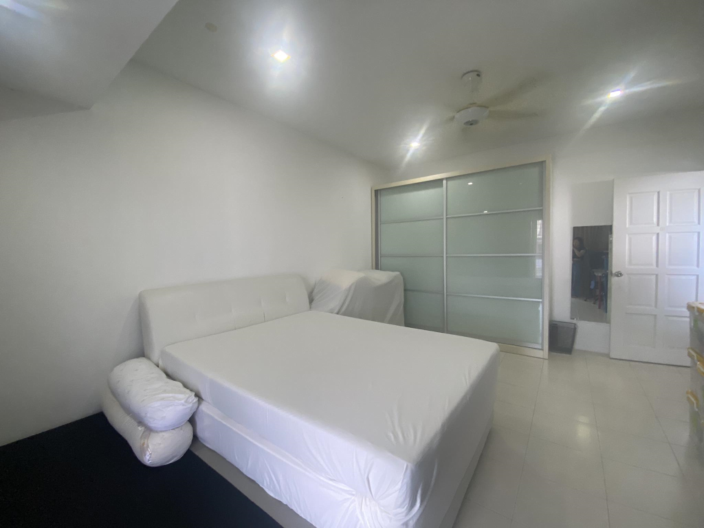2 n Half Sty House Frangipani Cahaya Alam by Emily - photo 9