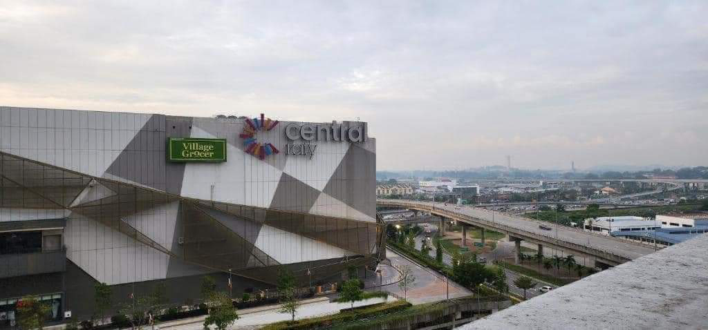2r 1b I Soho I-city Sek7 S.Alam by Din - photo 10