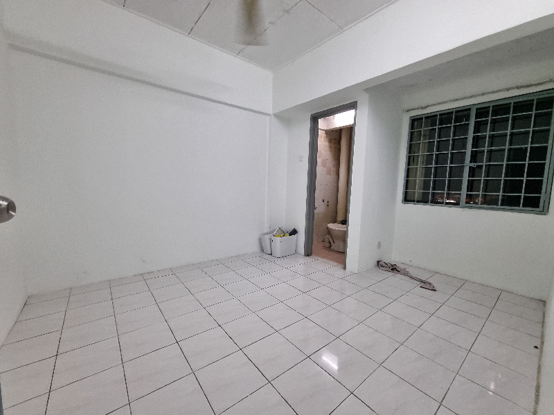 Pangsapuri Perdana Seksyen 13 Shah Alam by Allen - photo 4