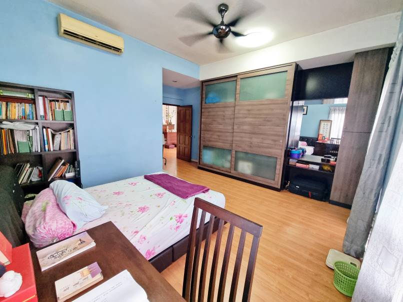 1460sf - Lakes Condo Kota Kemuning  by Allen - photo 4