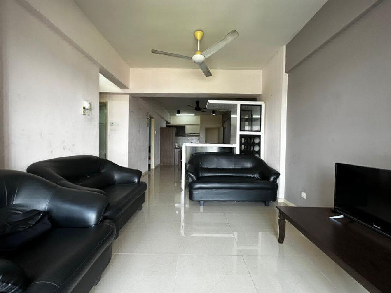 Apartment Suri Puteri Seksyen 20 Shah Alam By Din - photo 4