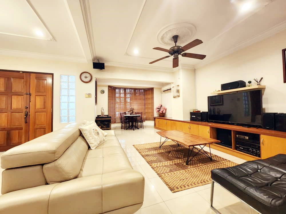Renovated 2 sty Jalan PJS 9 Bandar Sunway - photo 4