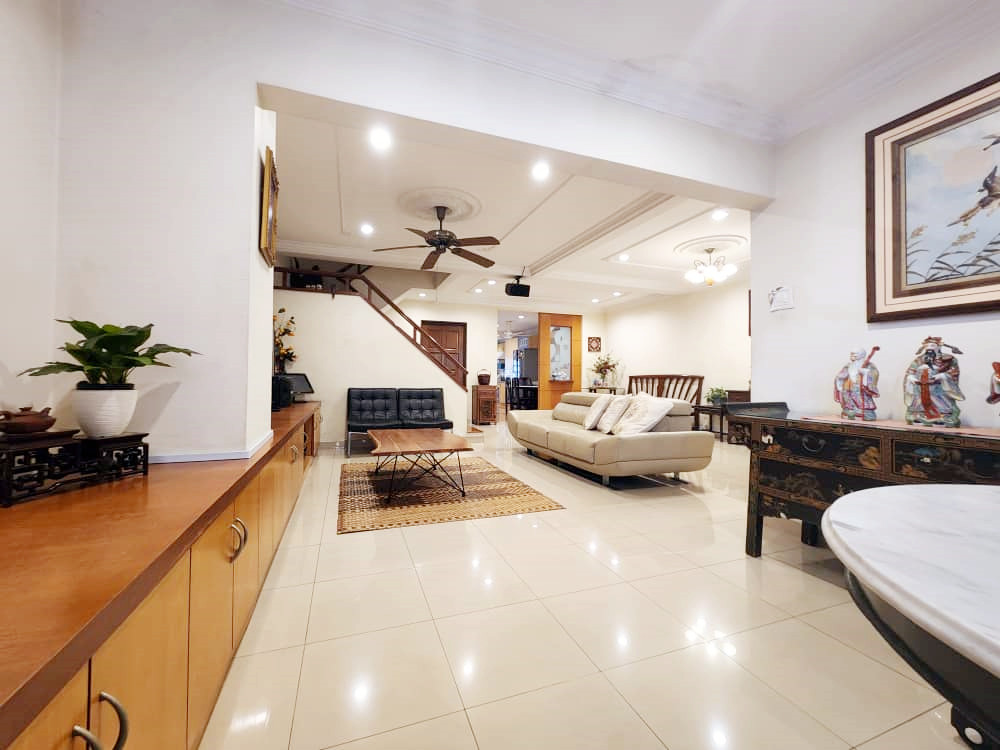 Renovated 2 sty Jalan PJS 9 Bandar Sunway - photo 5
