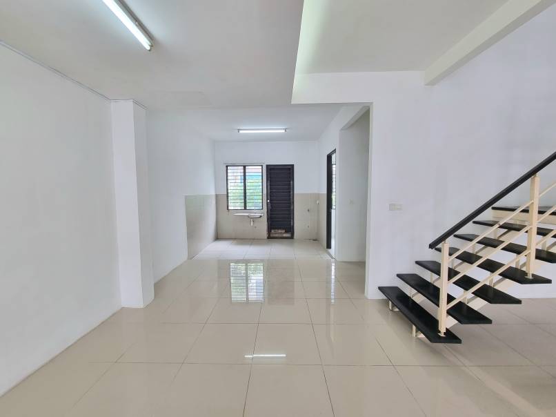 2 Sty Legian Ken Rimba Sek 16 Shah Alam by Allen - photo 2
