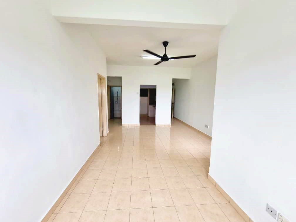 Puchong Permata Apartment, Puchong by Ariff - photo 2