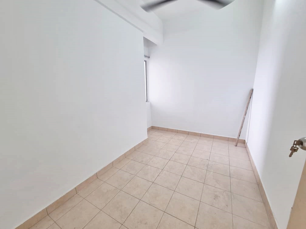 Puchong Permata Apartment, Puchong by Ariff - photo 7