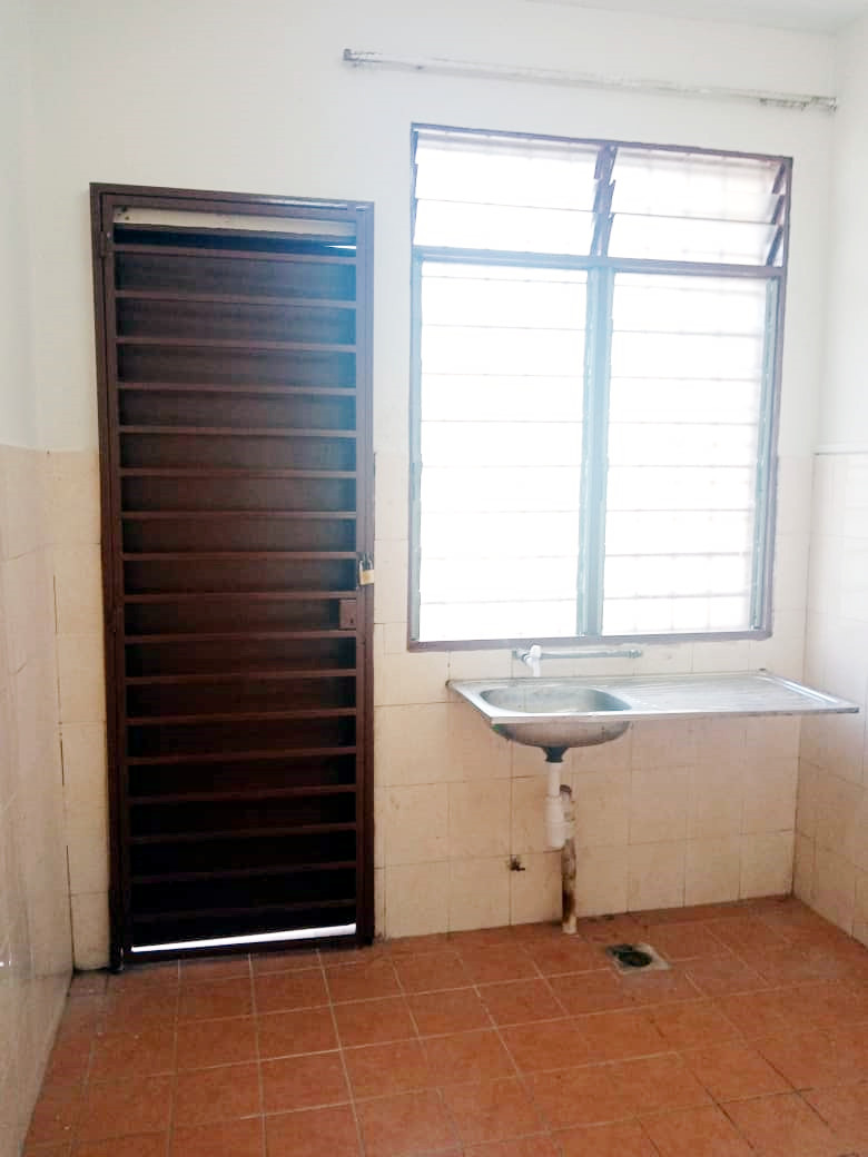 Corner 2sty Bandar Saujana Putra by Zu En - photo 5