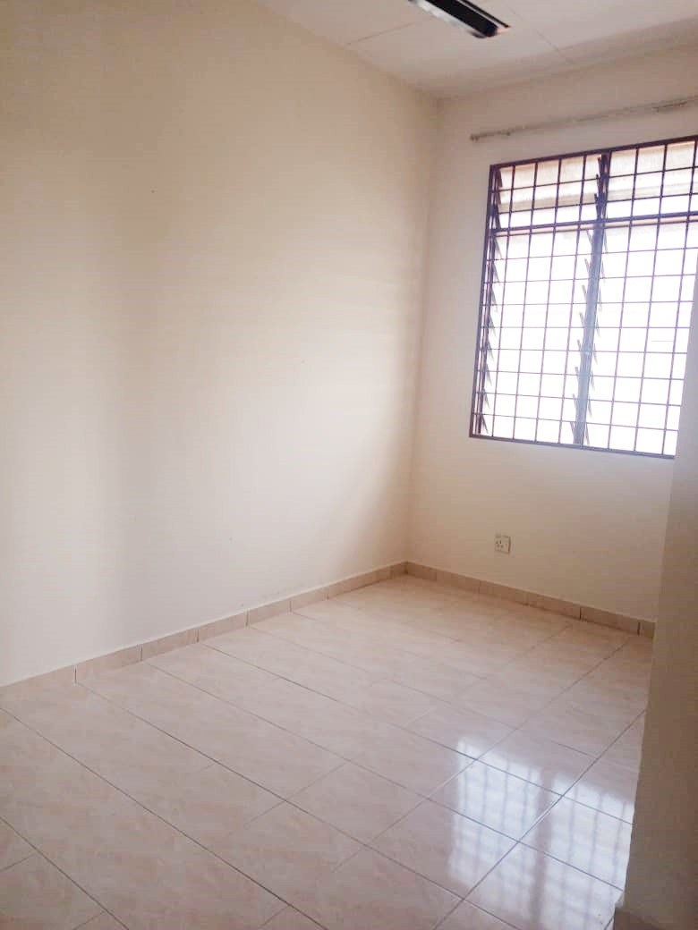 Corner 2sty Bandar Saujana Putra by Zu En - photo 9