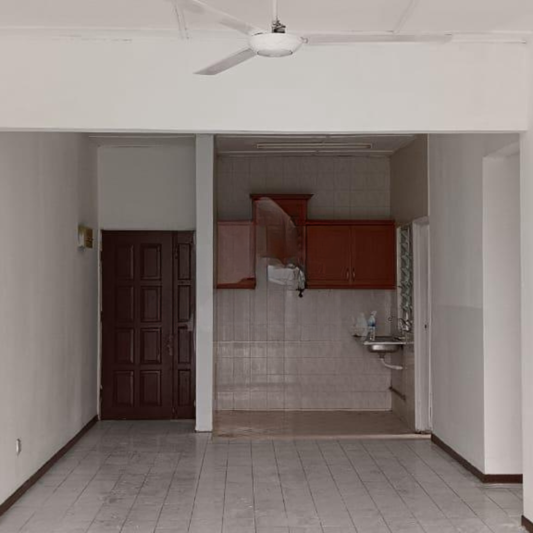 3 Bedroom Sri Kerjaya Apt Glenmarie by Emily - photo 3