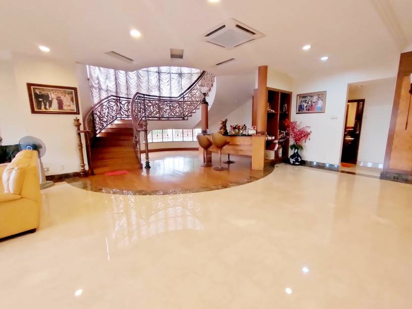 3 Story Bungalow Seksyen 2 Shah Alam by Allen - photo 2
