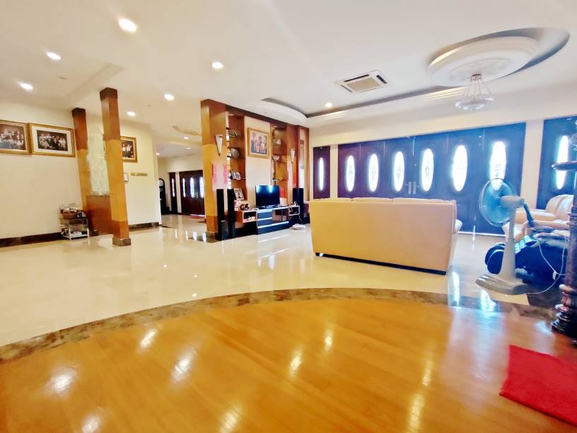 3 Story Bungalow Seksyen 2 Shah Alam by Allen - photo 3