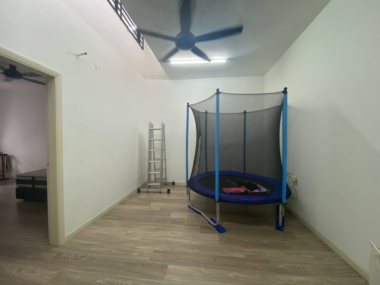 6P2509 4009 2sty House Akasia Cahaya Alam by Emily - photo 9