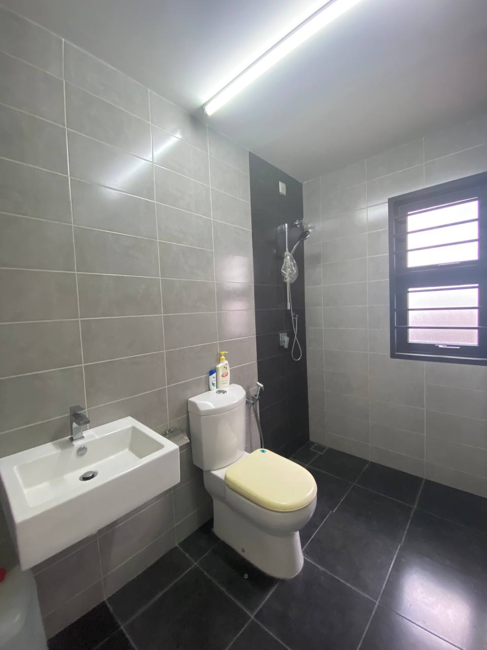 6P2509 4009 2sty House Akasia Cahaya Alam by Emily - photo 12