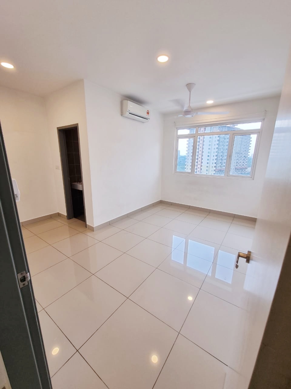 V Residensi 2, Seksyen 22 Shah Alam by Allen - photo 3