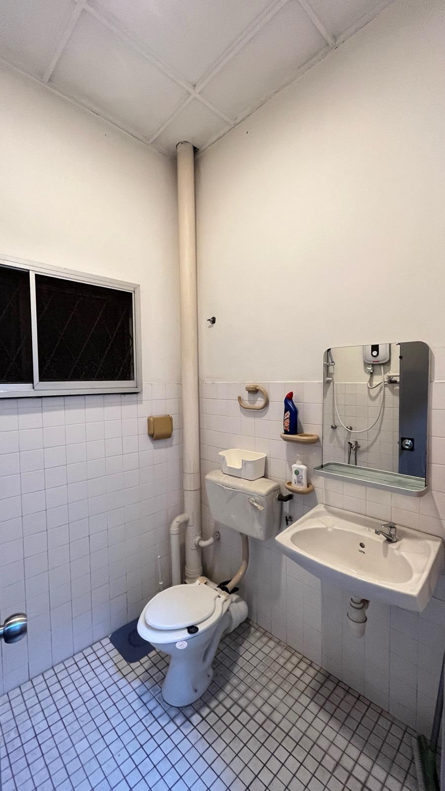 2 Story Taman Sea SS23 Petaling Jaya - photo 13